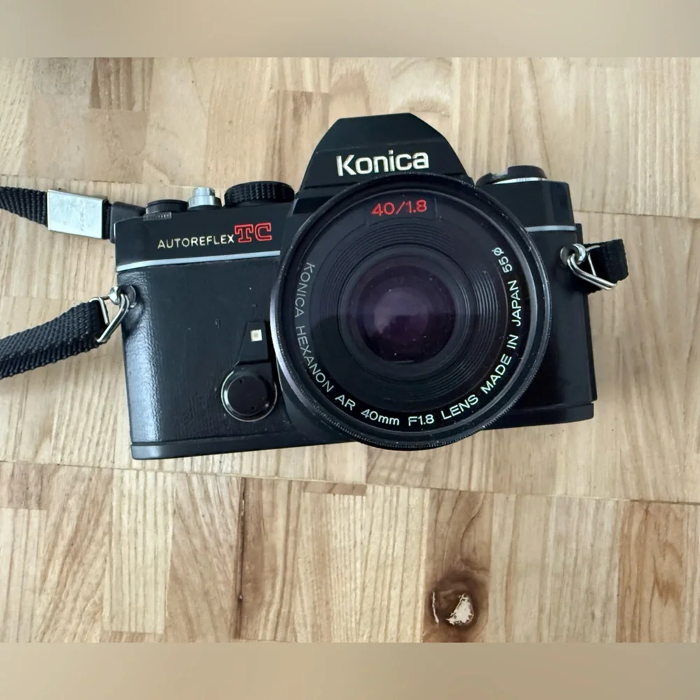 Konica Autoreflex TC 35mm Film Camera 40/1.8 Lens Vivitar Auto 252 Flash